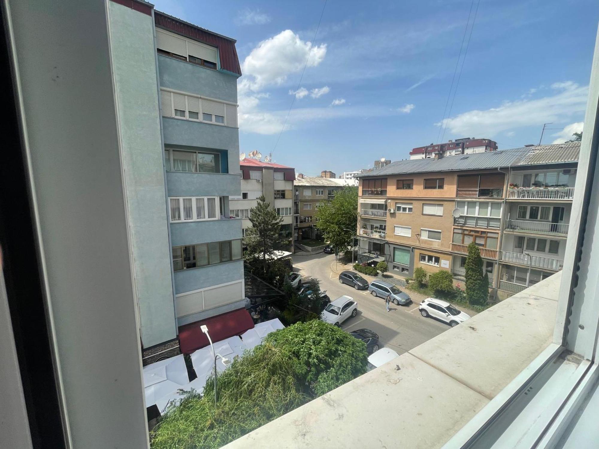 Shesh Hostel Пристина Екстериор снимка